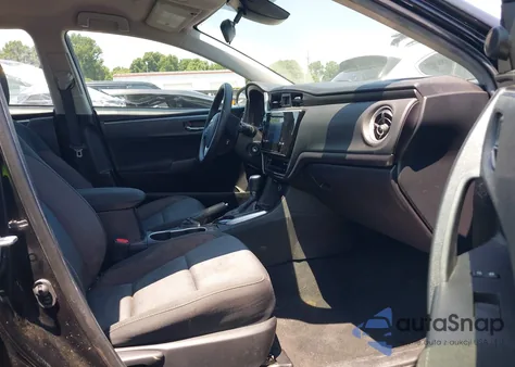 2019 Toyota Corolla Le z USA, uszkodzony, nr VIN 5YFBURHE4KP940392